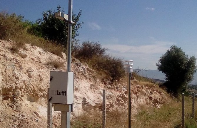 csm_8373_U01_GR_RWIS-Road-weather-station_on_motorway_in_Greece_on_site_calibration_ws500-vs20-r2s_99240a05c4