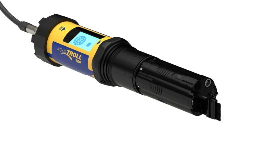 aqua-troll-700-multiparameter-sonde-sensor-and-wiper-ar-16-9-w2000